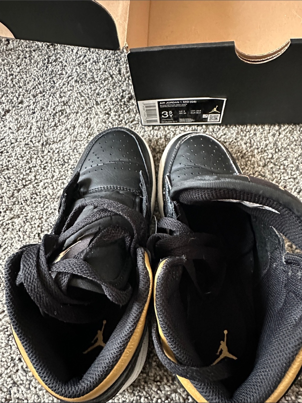 Jordan Kids' High-Top Sneakers in Black and Gold - Picture 5 of 5